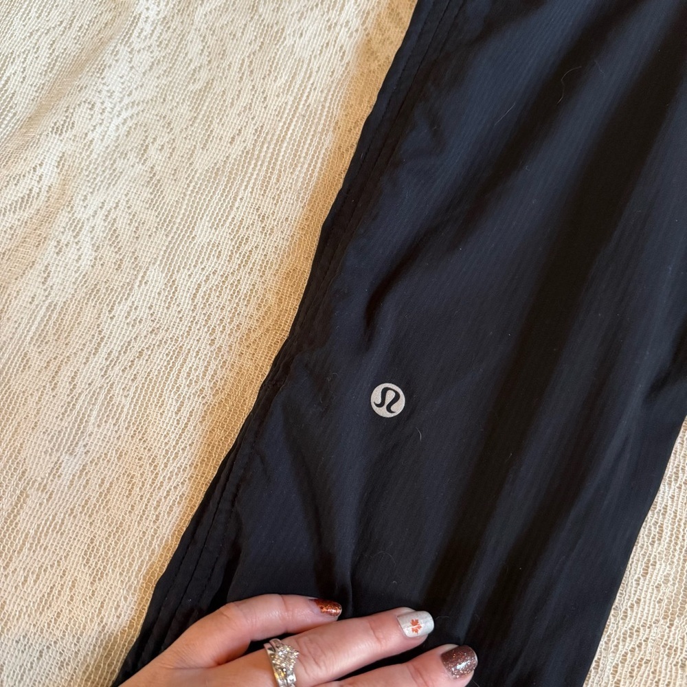 Lululemon dance studio mid rise crop pants - Picture 11 of 11